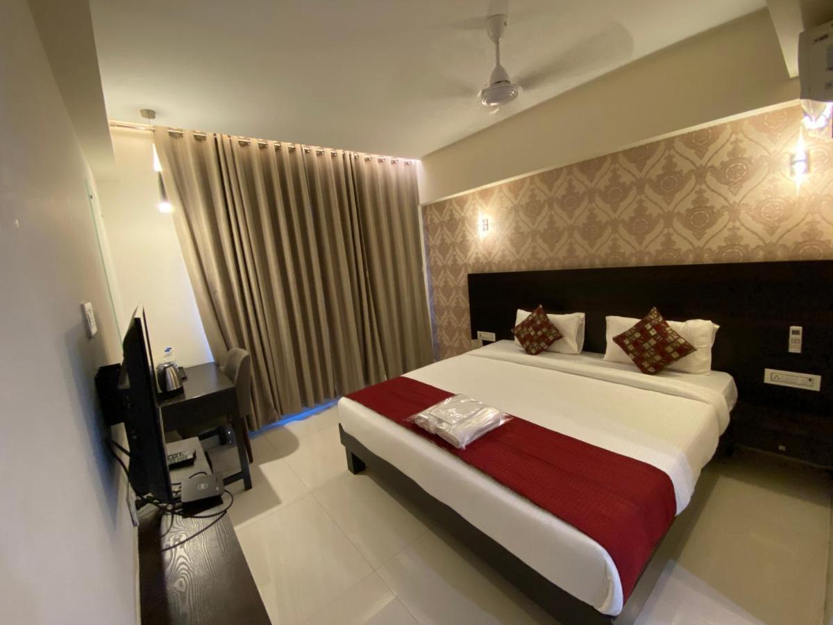 Hotel Singh'S By Wb Inn, Vashi, Navi Mumbai Extérieur photo