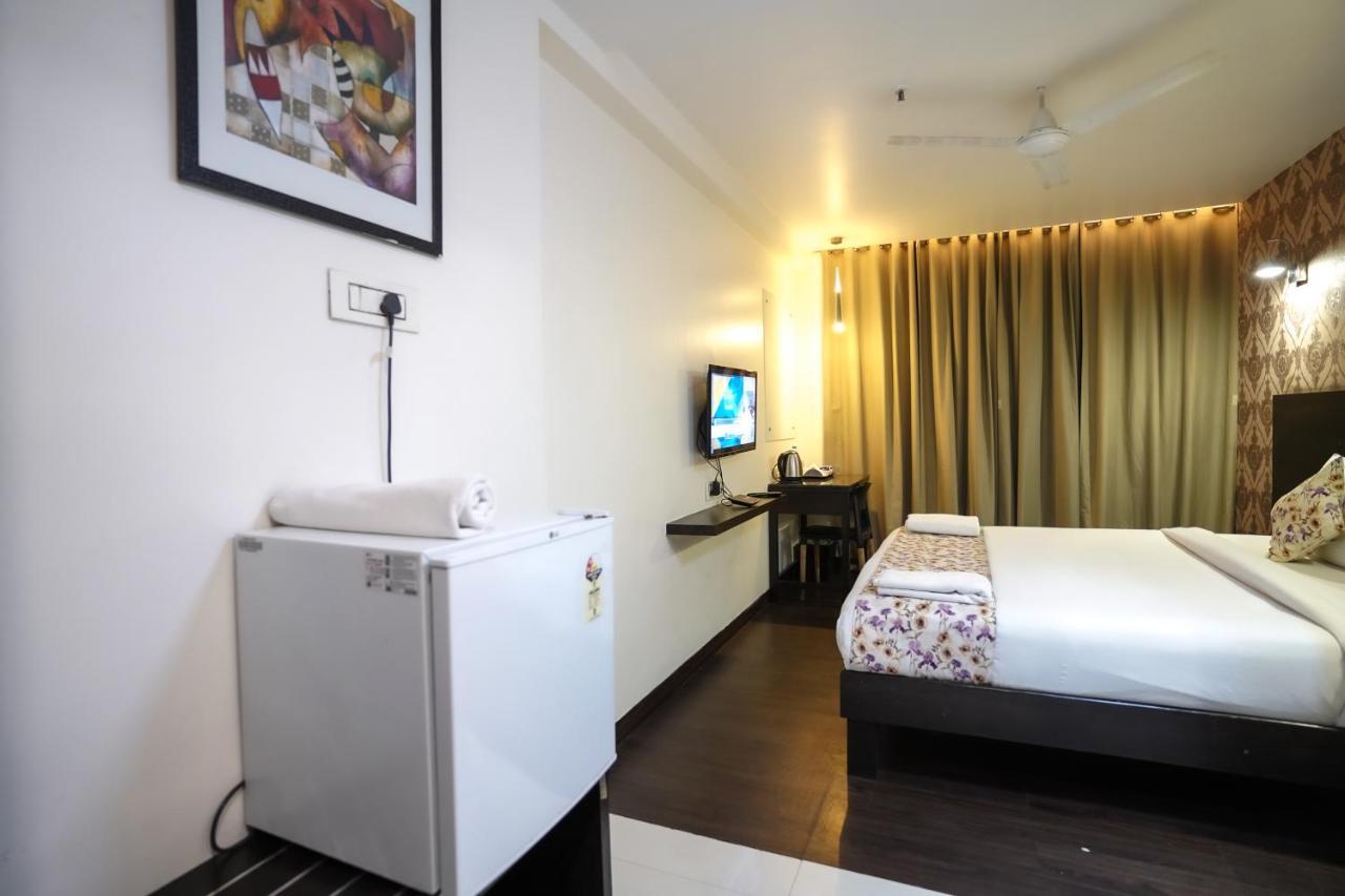 Hotel Singh'S By Wb Inn, Vashi, Navi Mumbai Extérieur photo